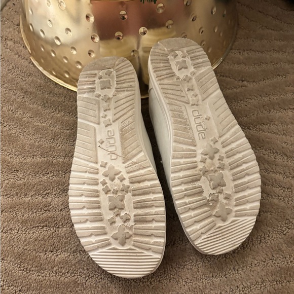 Hey Dude size 5 worn 2 times - Picture 5 of 5